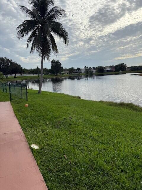 CRYSTAL POINTE - Residential