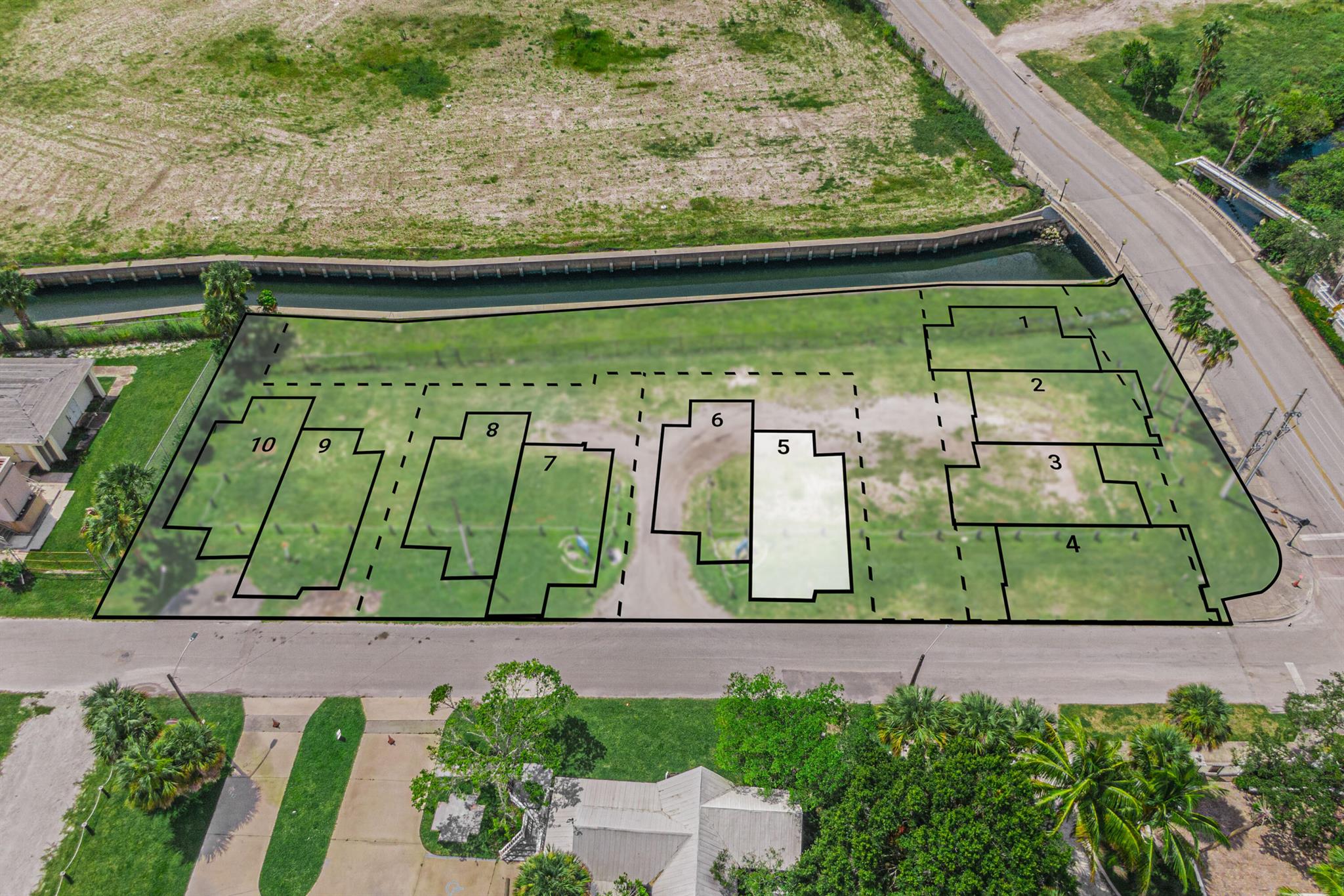 VILLAS AT KINGS LANDING - Residential