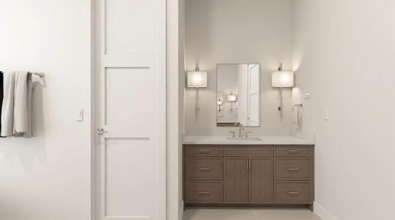 VILLAS AT KINGS LANDING - Residential