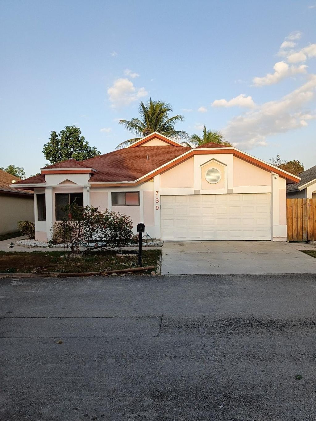 Photo of 739 Holly Street, Pompano Beach, FL 33068 (MLS # F10554027)