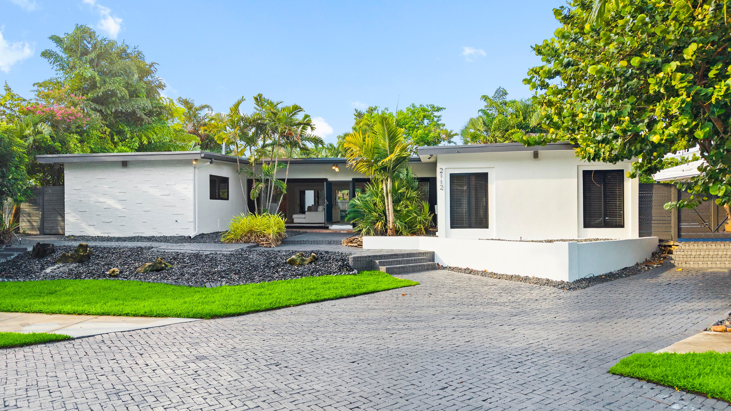 2112 Manatee Drive