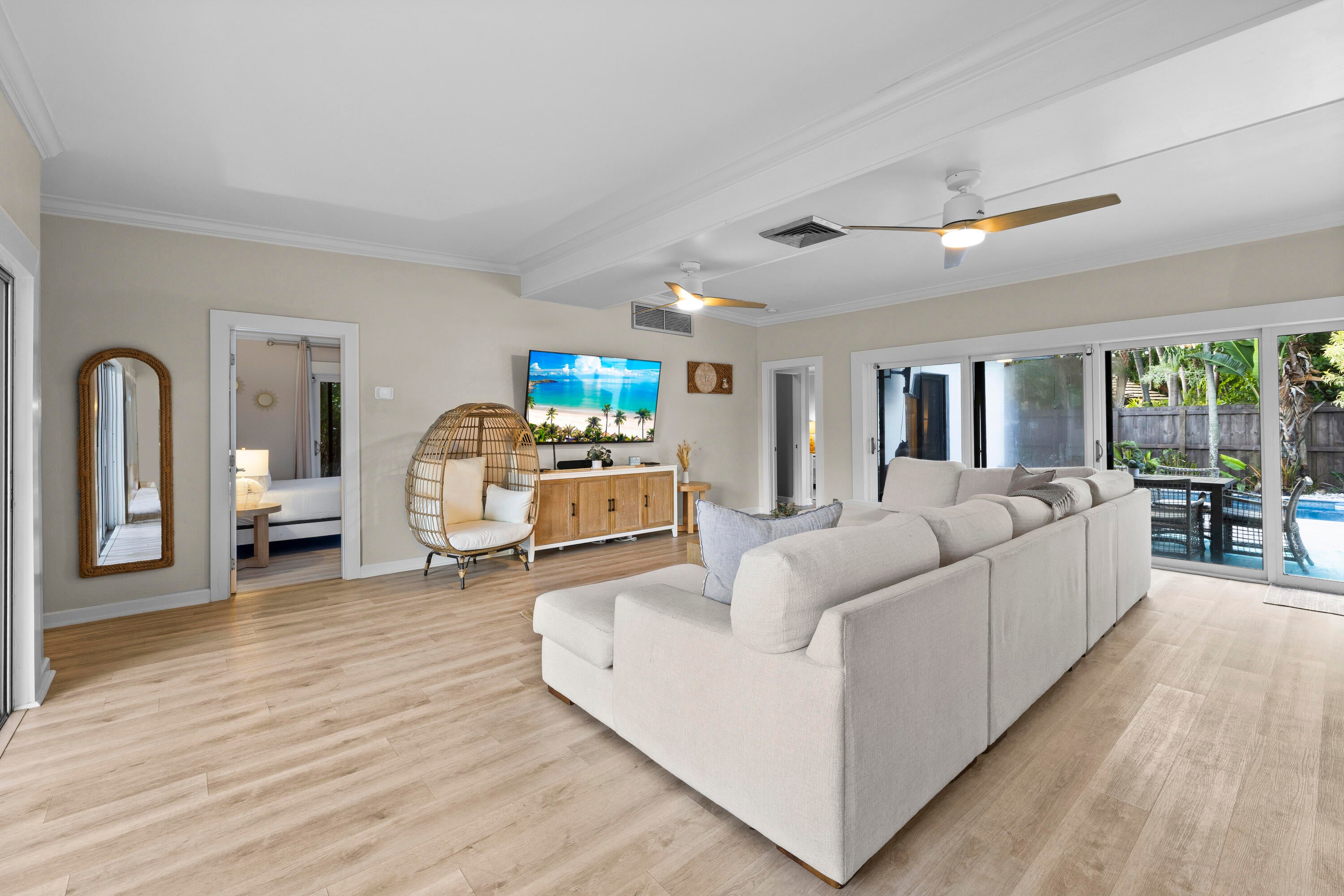 2112 Manatee Drive