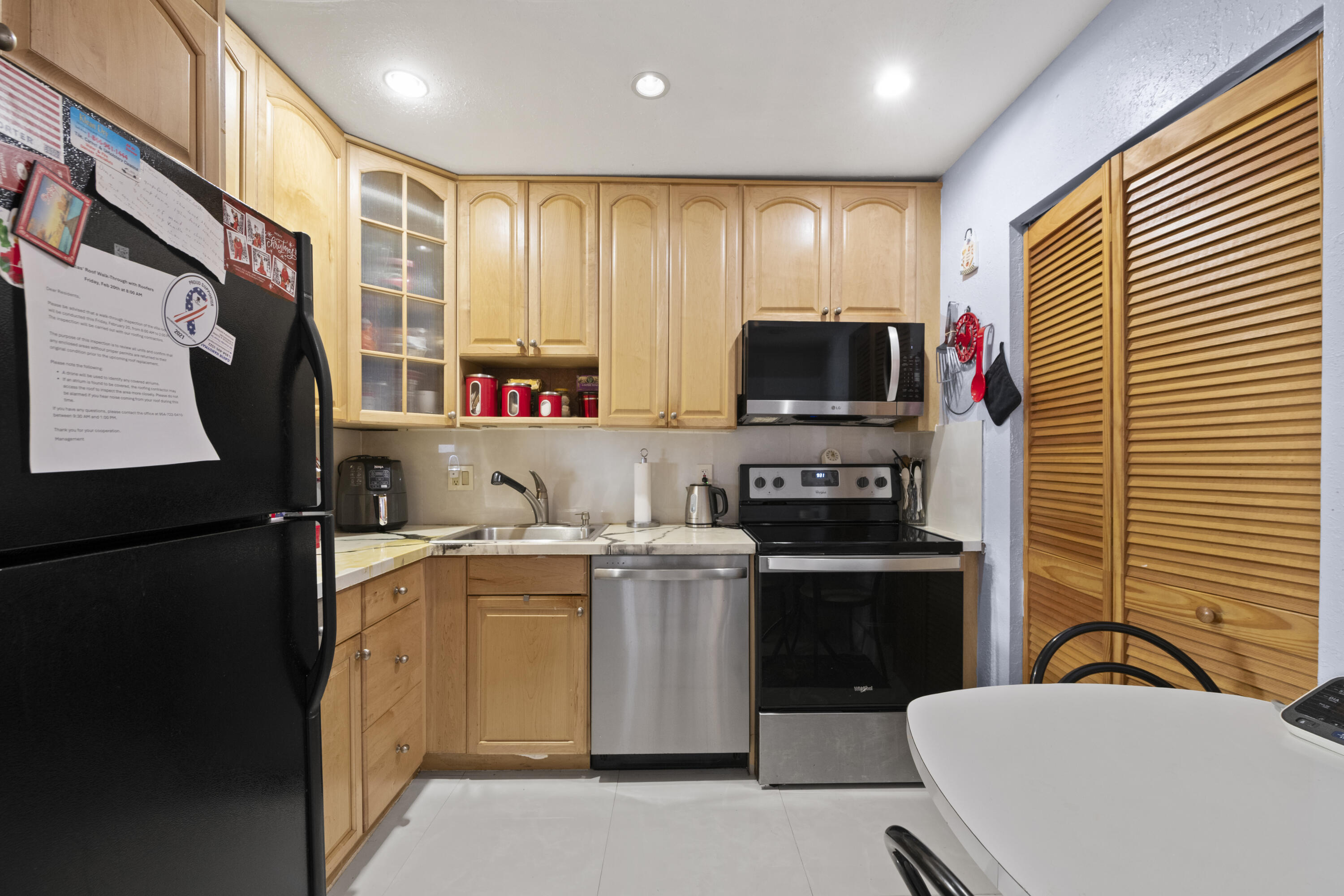 OAKBROOK IX CONDO - Residential