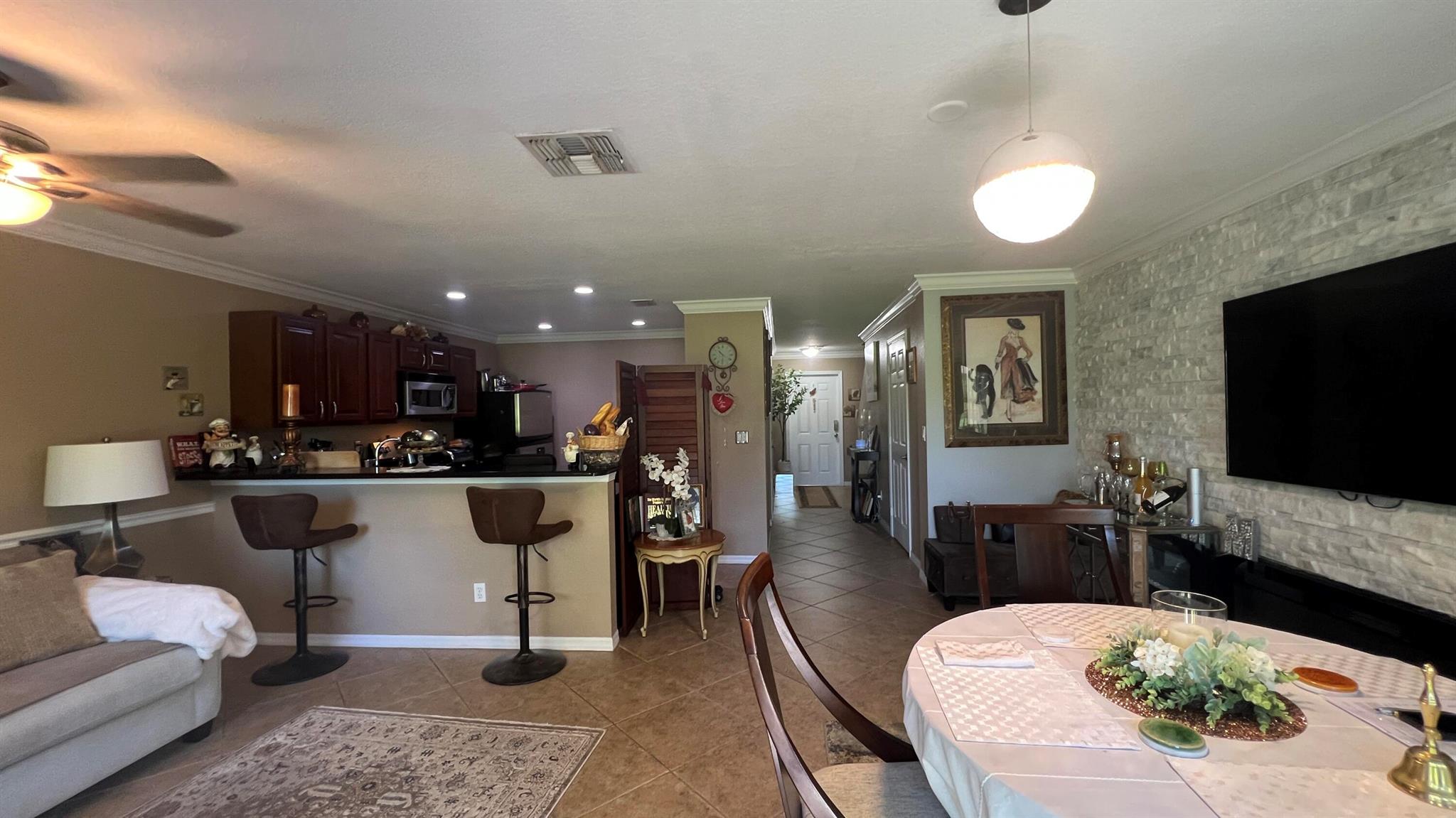 THIRD REPLAT OF PORTOFINO - Residential