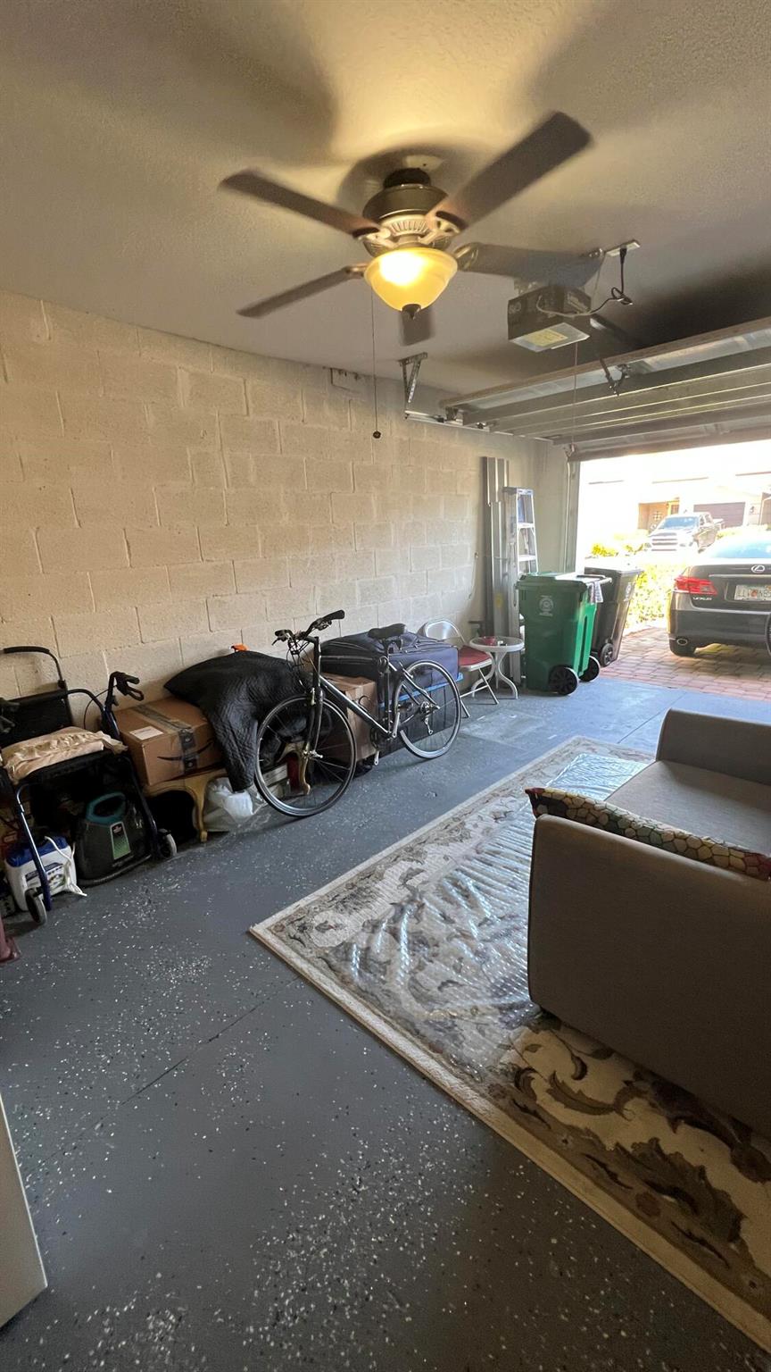 THIRD REPLAT OF PORTOFINO - Residential