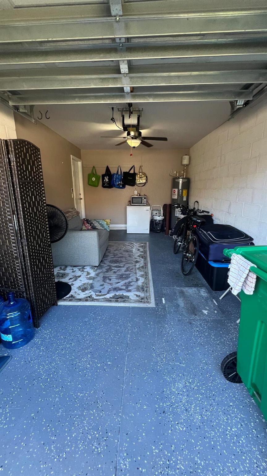 THIRD REPLAT OF PORTOFINO - Residential