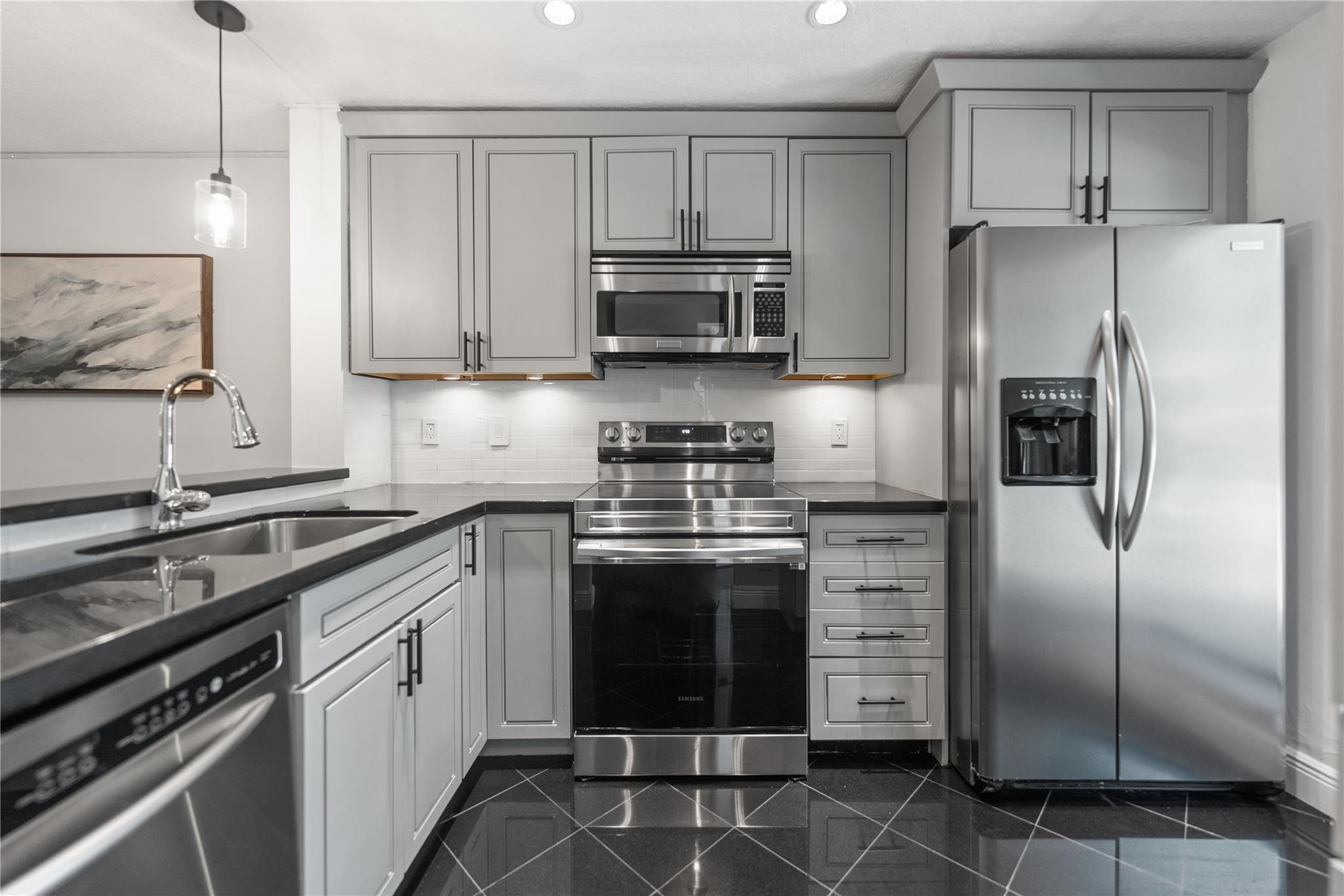 3046 S Oakland Forest Dr 2504