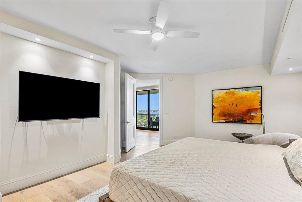 TWO THOUSAND CONDO - Residential