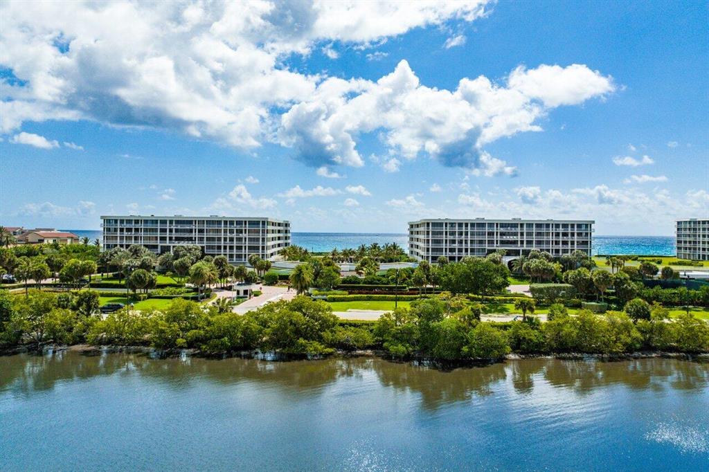 TWO THOUSAND CONDO - Residential