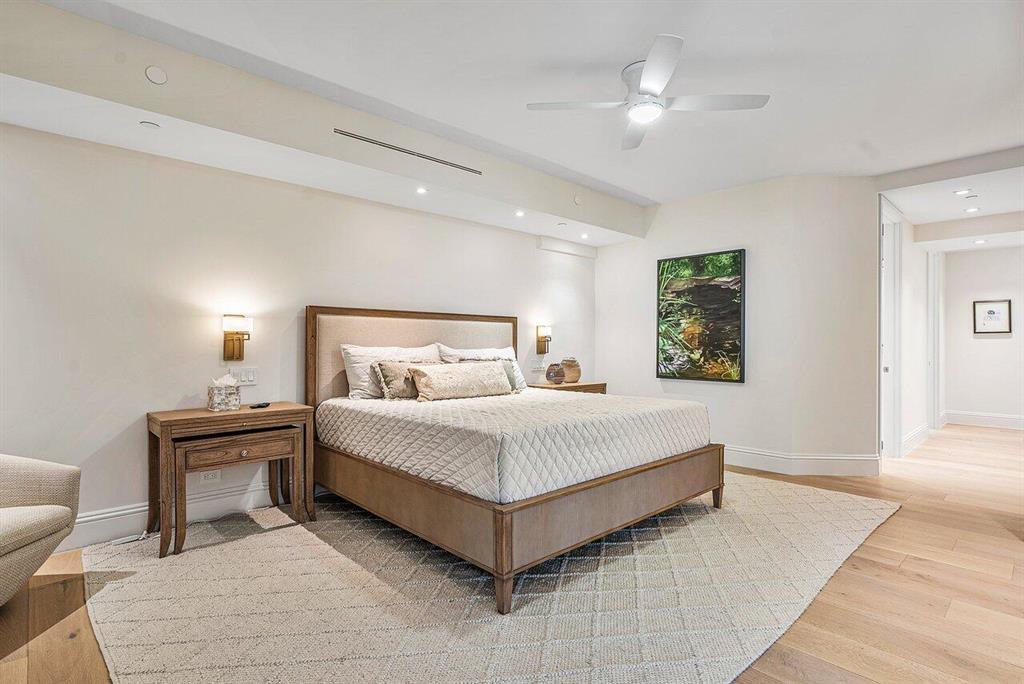 TWO THOUSAND CONDO - Residential