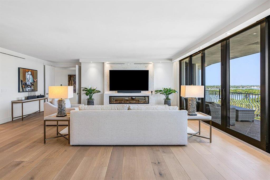 TWO THOUSAND CONDO - Residential