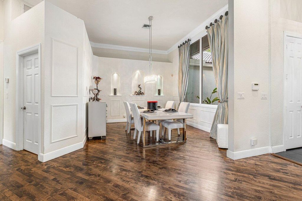 Photo of 5761 Paddington Way, Boca Raton, FL 33496 (MLS # R11008563)