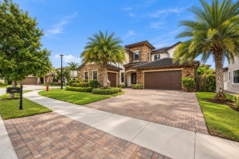 Photo of 10982 PINNACLE Way, Parkland, FL 33076 (MLS # B26081664)