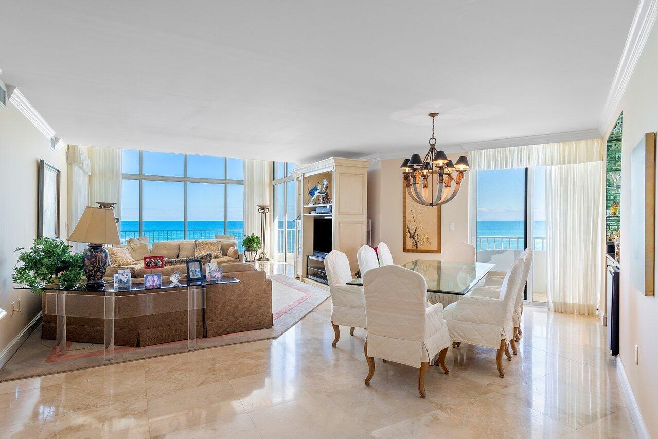 SAILFISH POINT - Residential