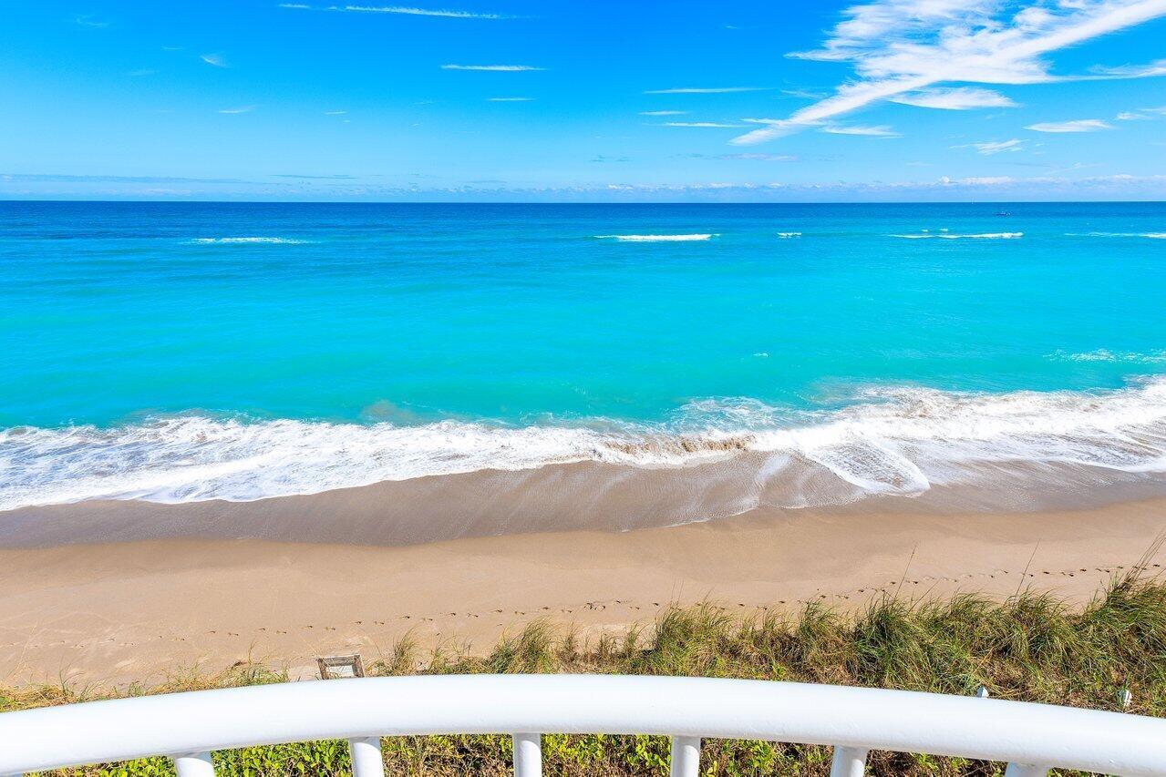 SAILFISH POINT - Residential