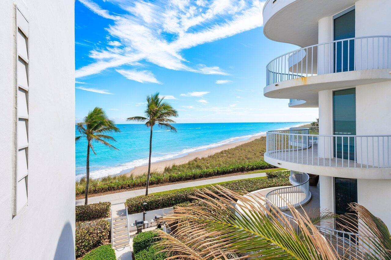 SAILFISH POINT - Residential