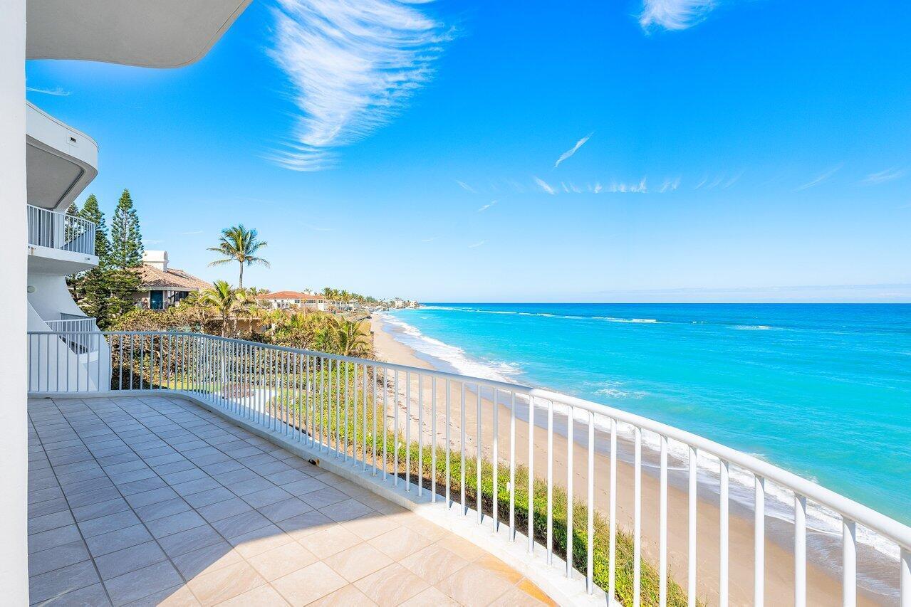 SAILFISH POINT - Residential
