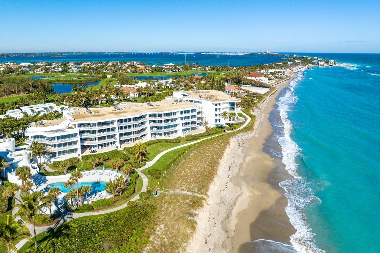 SAILFISH POINT - Residential