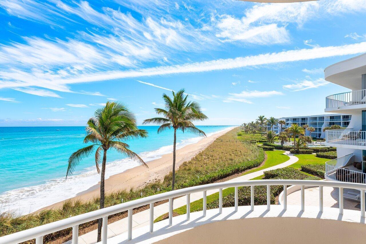 SAILFISH POINT - Residential