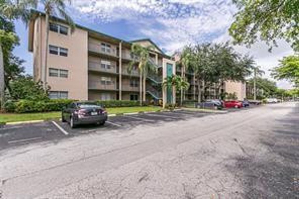 Photo of 12600 SW 5th Court #408L, Pembroke Pines, FL 33027 (MLS # F10549012)