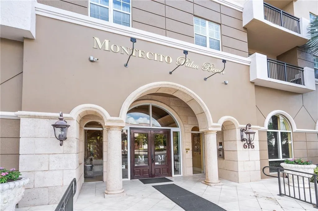 616 Clearwater Park Rd Unit 906