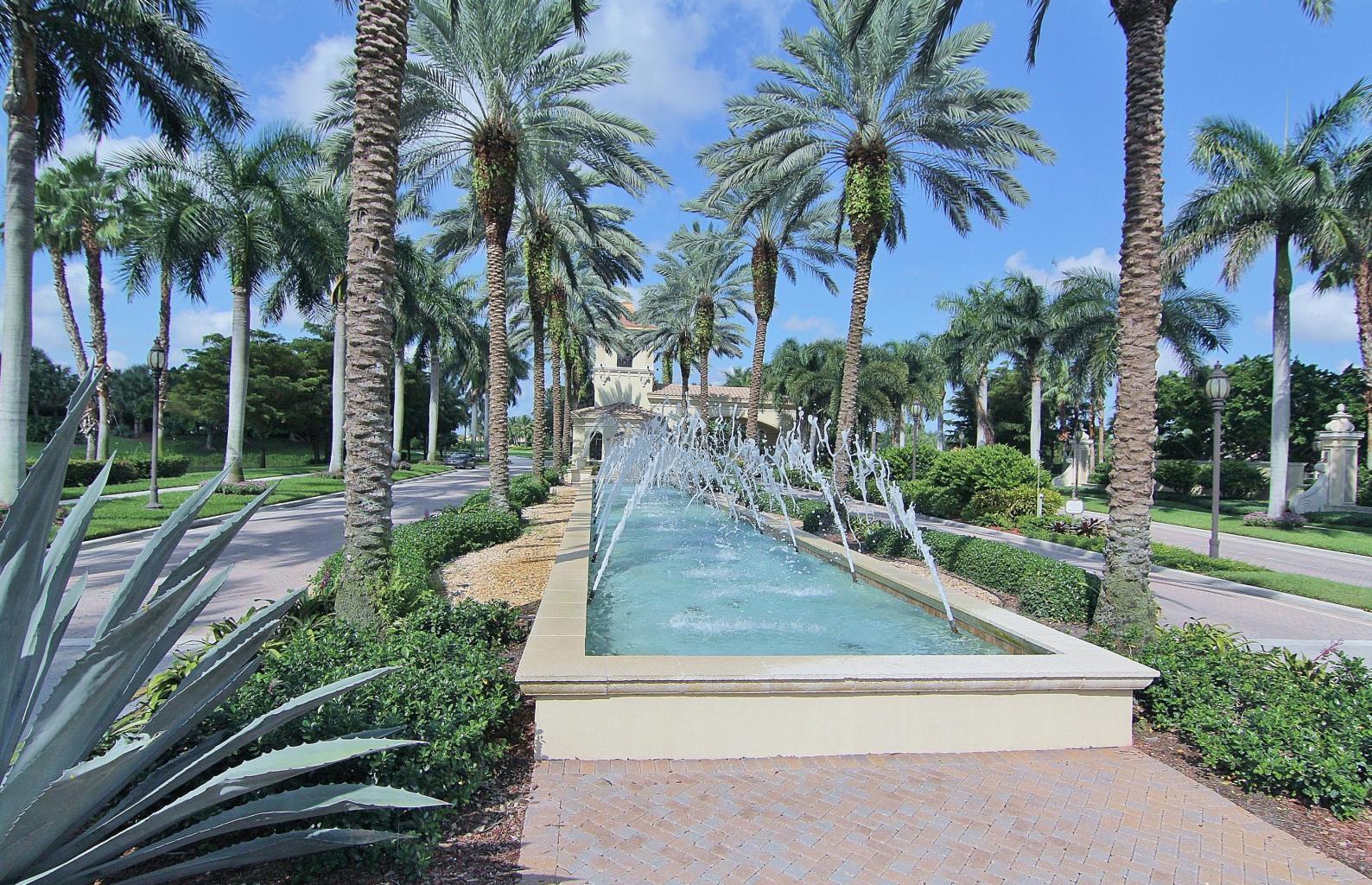 VALENCIA PALMS - Residential