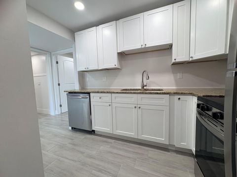 Tiny photo for 2202 NE 36th Street #17, Lighthouse Point, FL 33064 (MLS # B26043069)