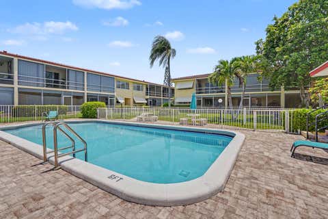 Tiny photo for 2202 NE 36th Street #17, Lighthouse Point, FL 33064 (MLS # B26043069)