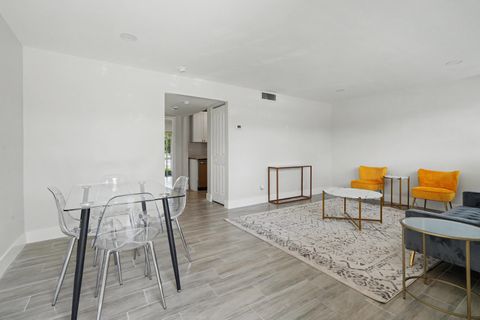 Tiny photo for 2202 NE 36th Street #17, Lighthouse Point, FL 33064 (MLS # B26043069)