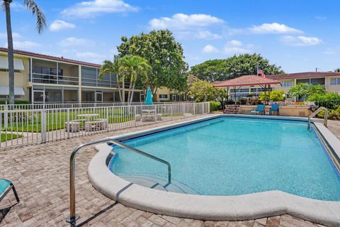 Tiny photo for 2202 NE 36th Street #17, Lighthouse Point, FL 33064 (MLS # B26043069)