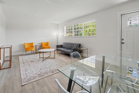 Tiny photo for 2202 NE 36th Street #17, Lighthouse Point, FL 33064 (MLS # B26043069)