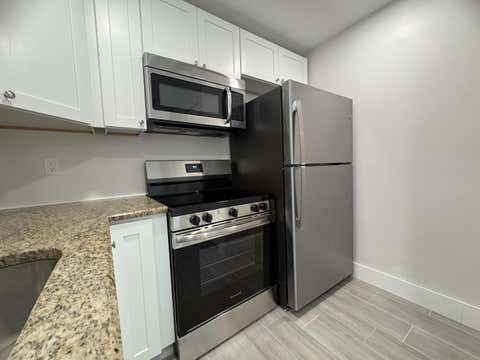 Tiny photo for 2202 NE 36th Street #17, Lighthouse Point, FL 33064 (MLS # B26043069)