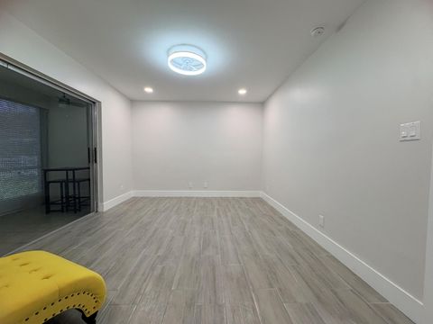 Tiny photo for 2202 NE 36th Street #17, Lighthouse Point, FL 33064 (MLS # B26043069)