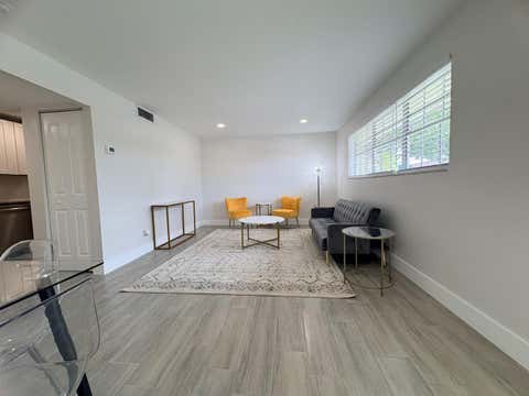 Tiny photo for 2202 NE 36th Street #17, Lighthouse Point, FL 33064 (MLS # B26043069)