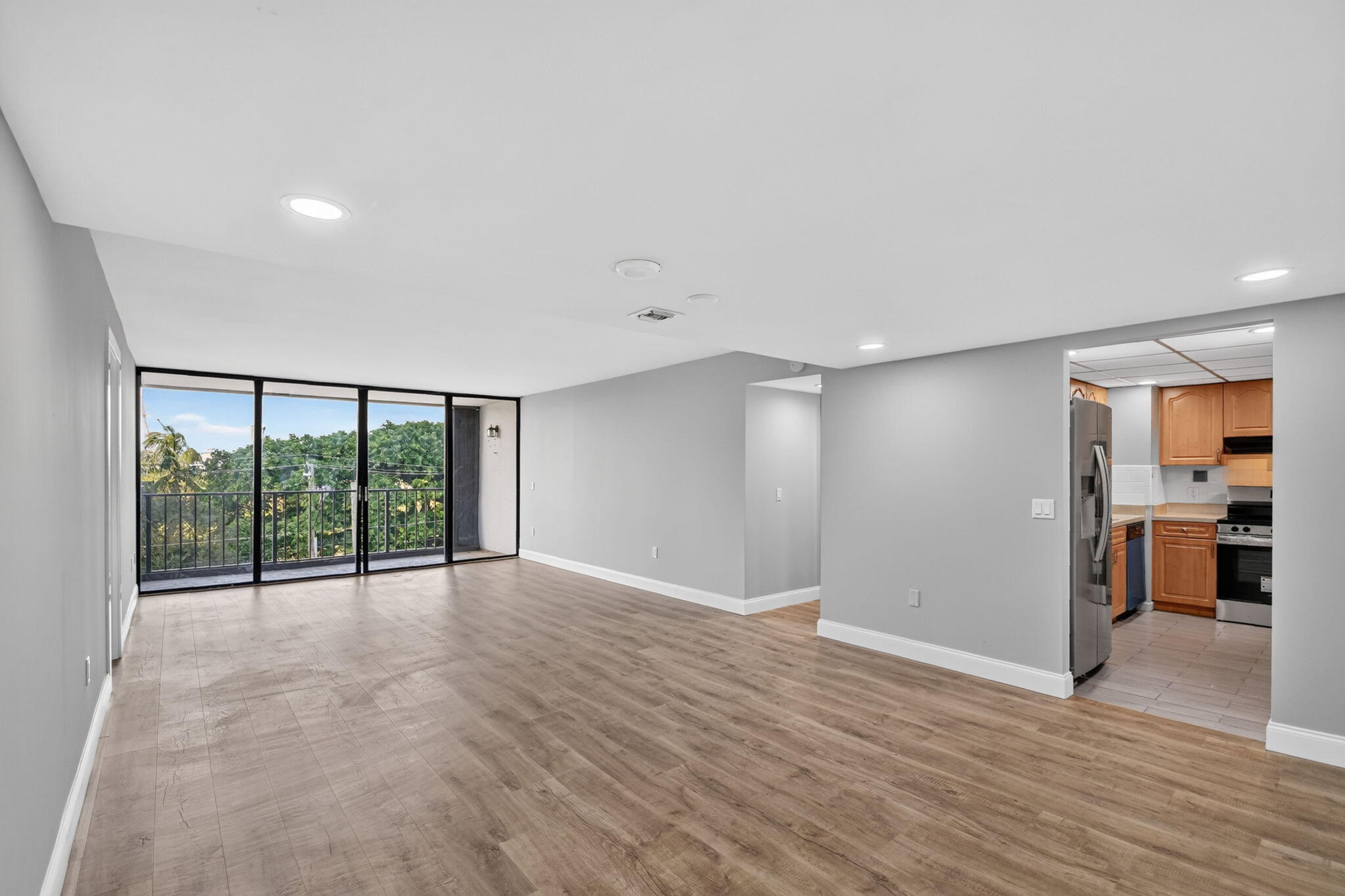 5600 N FLAGLER Drive 306