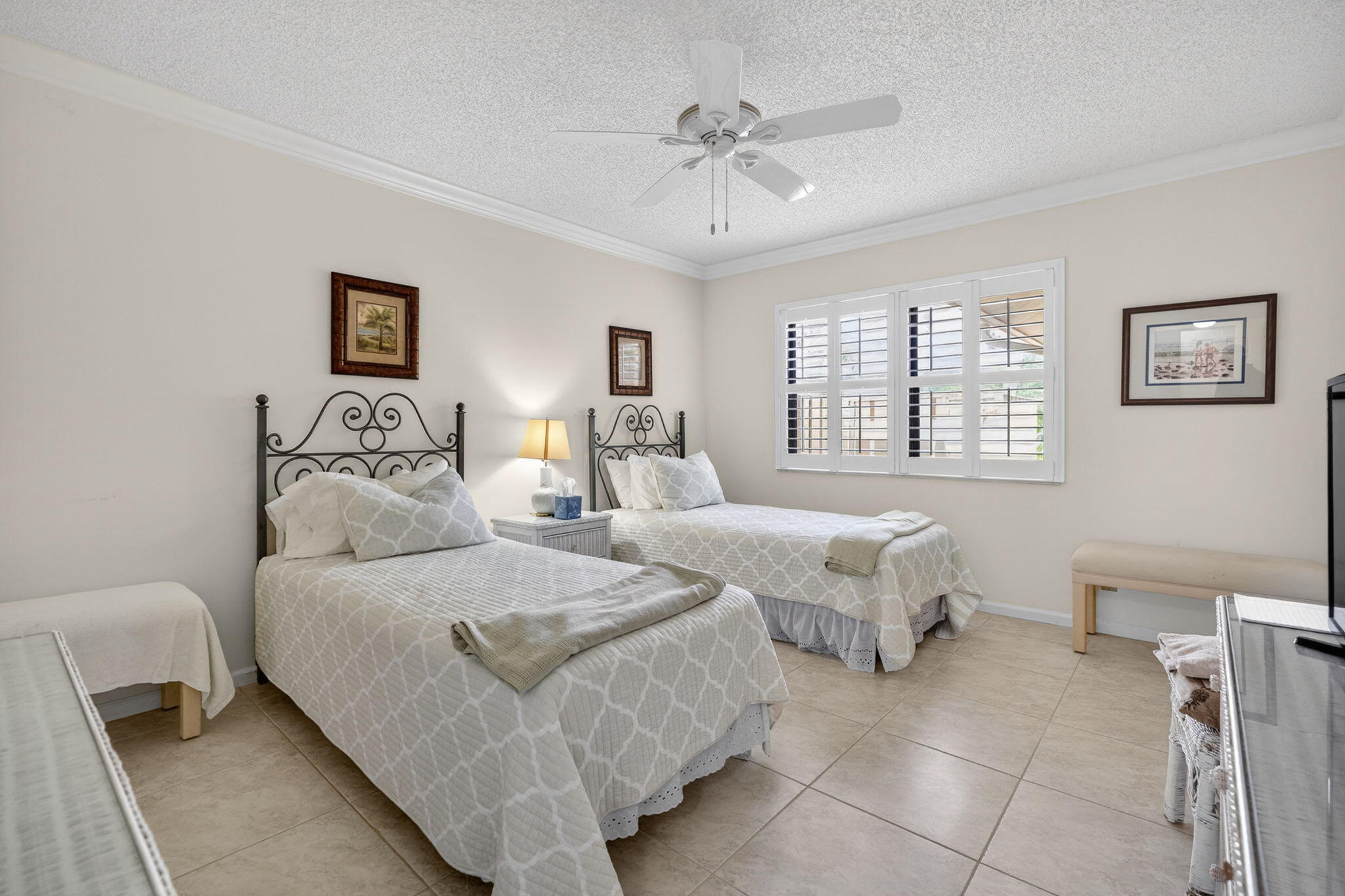 WATERBEND AT JONATHANS LANDING CONDO - Residential