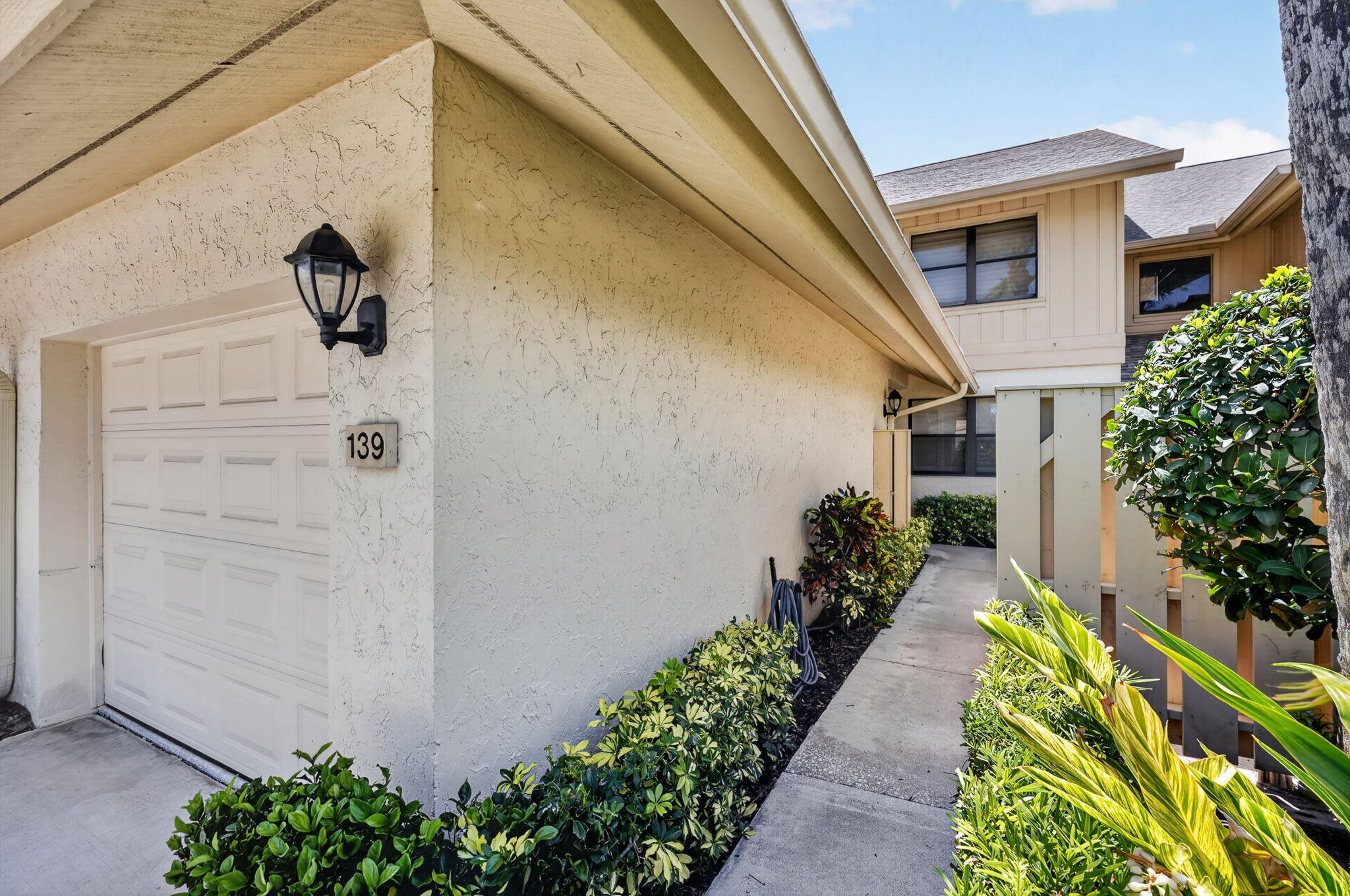 WATERBEND AT JONATHANS LANDING CONDO - Residential