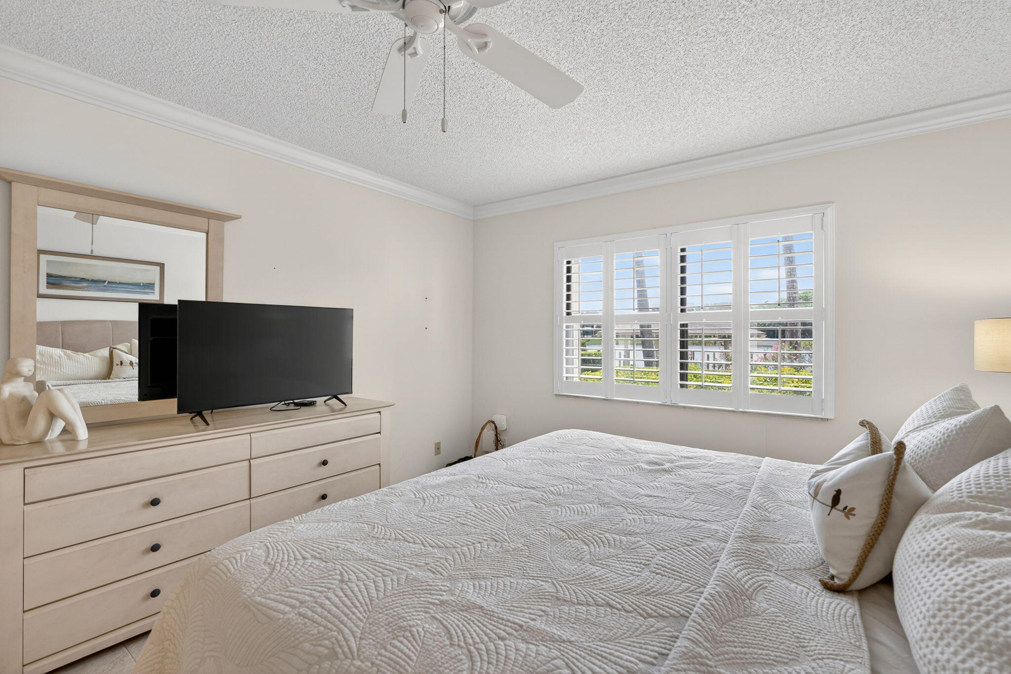 WATERBEND AT JONATHANS LANDING CONDO - Residential