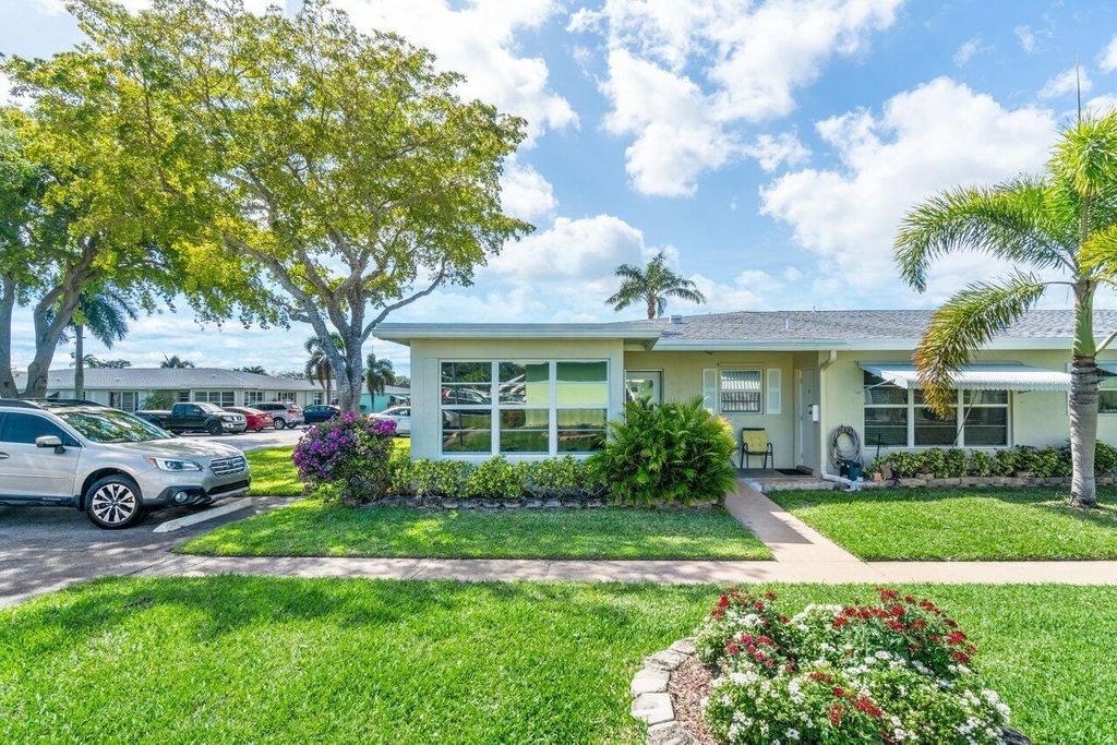 Photo of 211 Bayview Avenue #A, Boynton Beach, FL 33435 (MLS # R10969957)