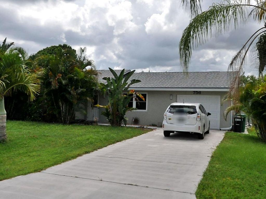 Photo of 756 SW Broadview Street, Port Saint Lucie, FL 34983 (MLS # R10770515)