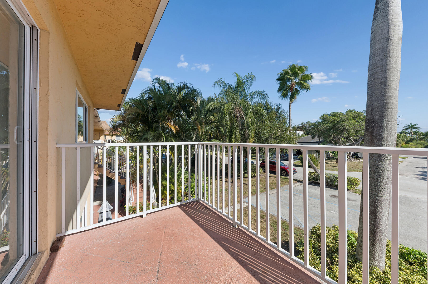 KENMONT FIRST ADD - Residential Lease