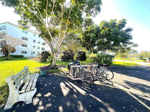 Tiny photo for 4106 Cambridge E #4106, Deerfield Beach, FL 33442 (MLS # F10542398)