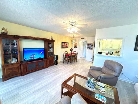Tiny photo for 4106 Cambridge E #4106, Deerfield Beach, FL 33442 (MLS # F10542398)