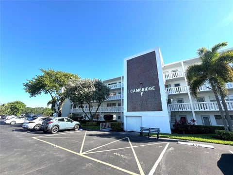Tiny photo for 4106 Cambridge E #4106, Deerfield Beach, FL 33442 (MLS # F10542398)