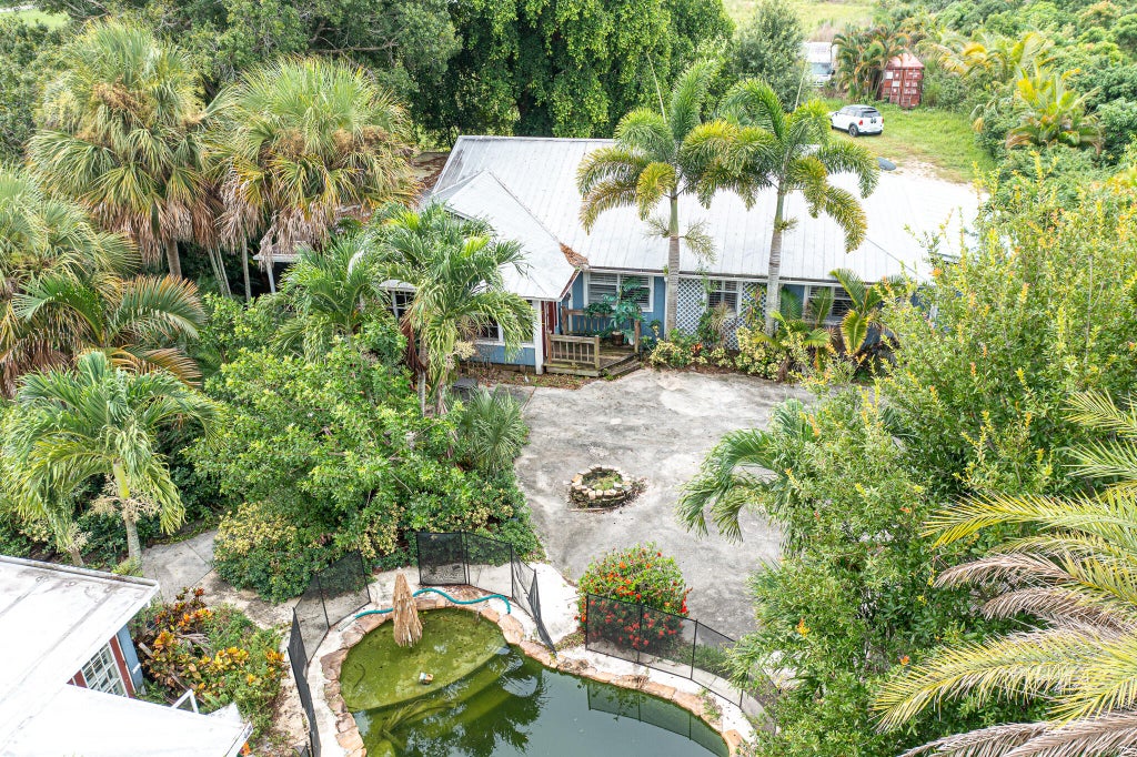 Photo of 2504 SW Horseshoe Trail, Palm City, FL 34990 (MLS # R11011537)