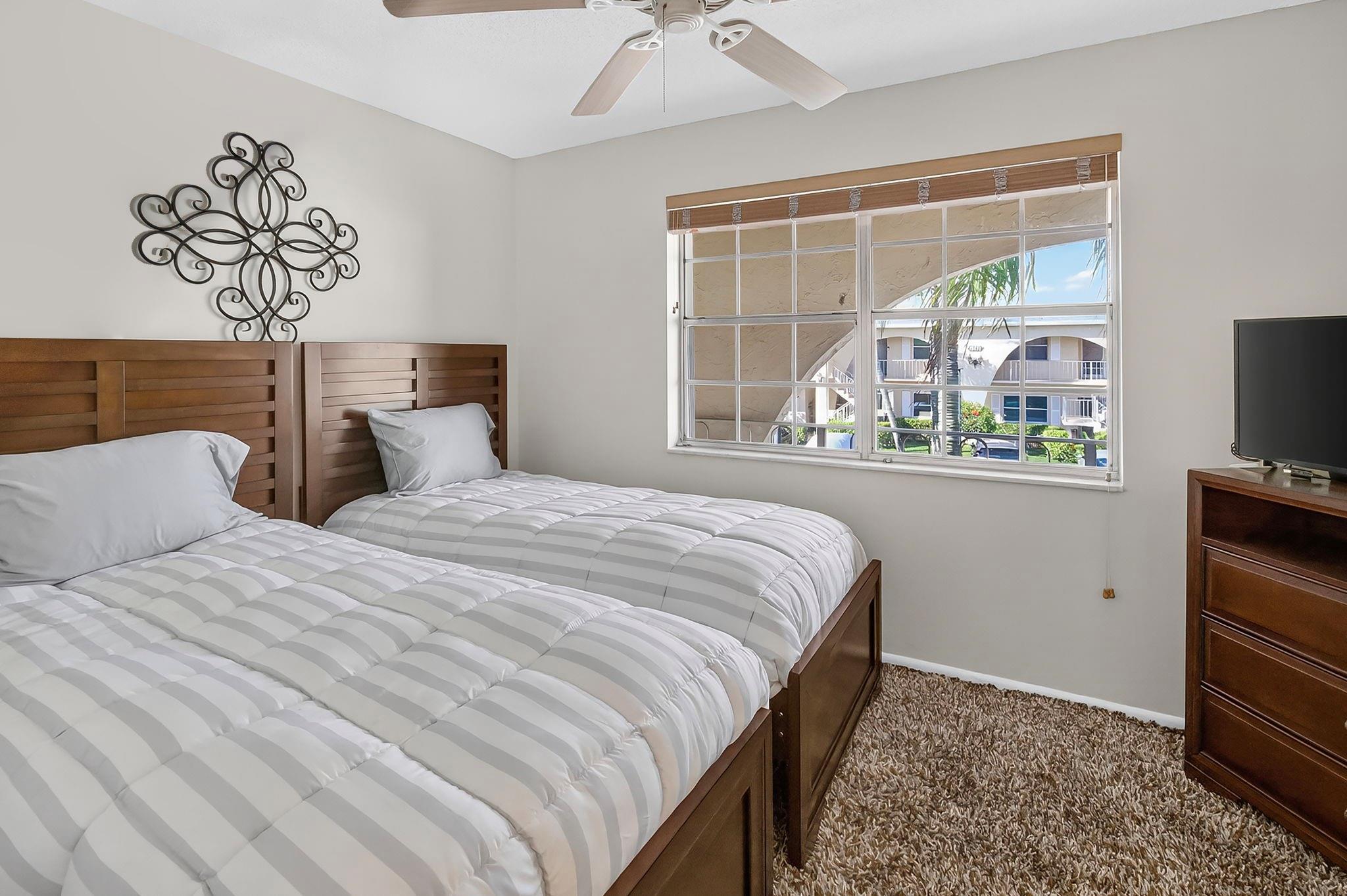 PALM GREENS AT VILLA DEL - Residential Lease