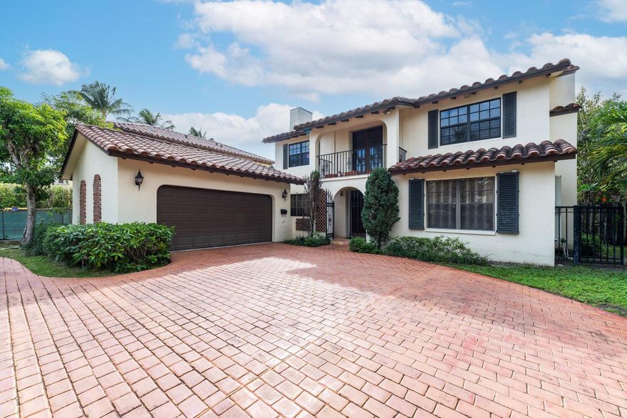 First time on the market...Built in 1982 by the original owners of this beloved family home.  Four Bedroom, plus a large sitting room/office off the master bedroom, 3.5 Bath, 3,946 sq. ft..  This South Exposure home situated on a 75 x 122.5 sq. ft. lot is solidly built and a prime candidate for a renovation.  Large pool, and oversized Garage with motor court.  Perfectly located close to schools, the rec center, the Four Arts, the Bike Trail and a short walk to the Flagler Museum, and The Royal Shops and Restaurants.  Renovate or Build your Dream Home.