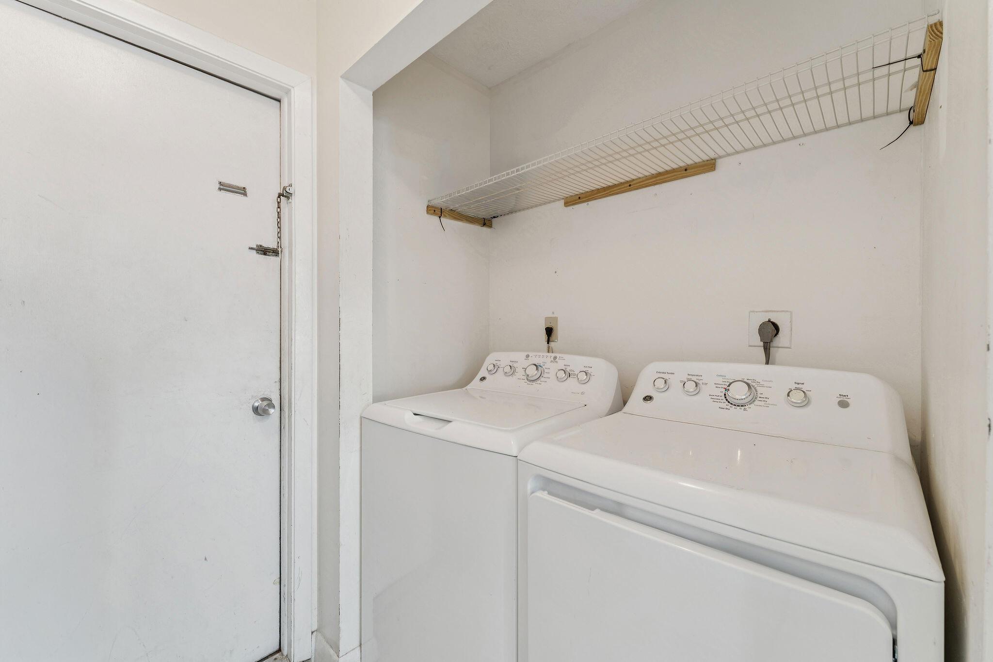 PORT ST LUCIE SECTION 4 - Residential Lease