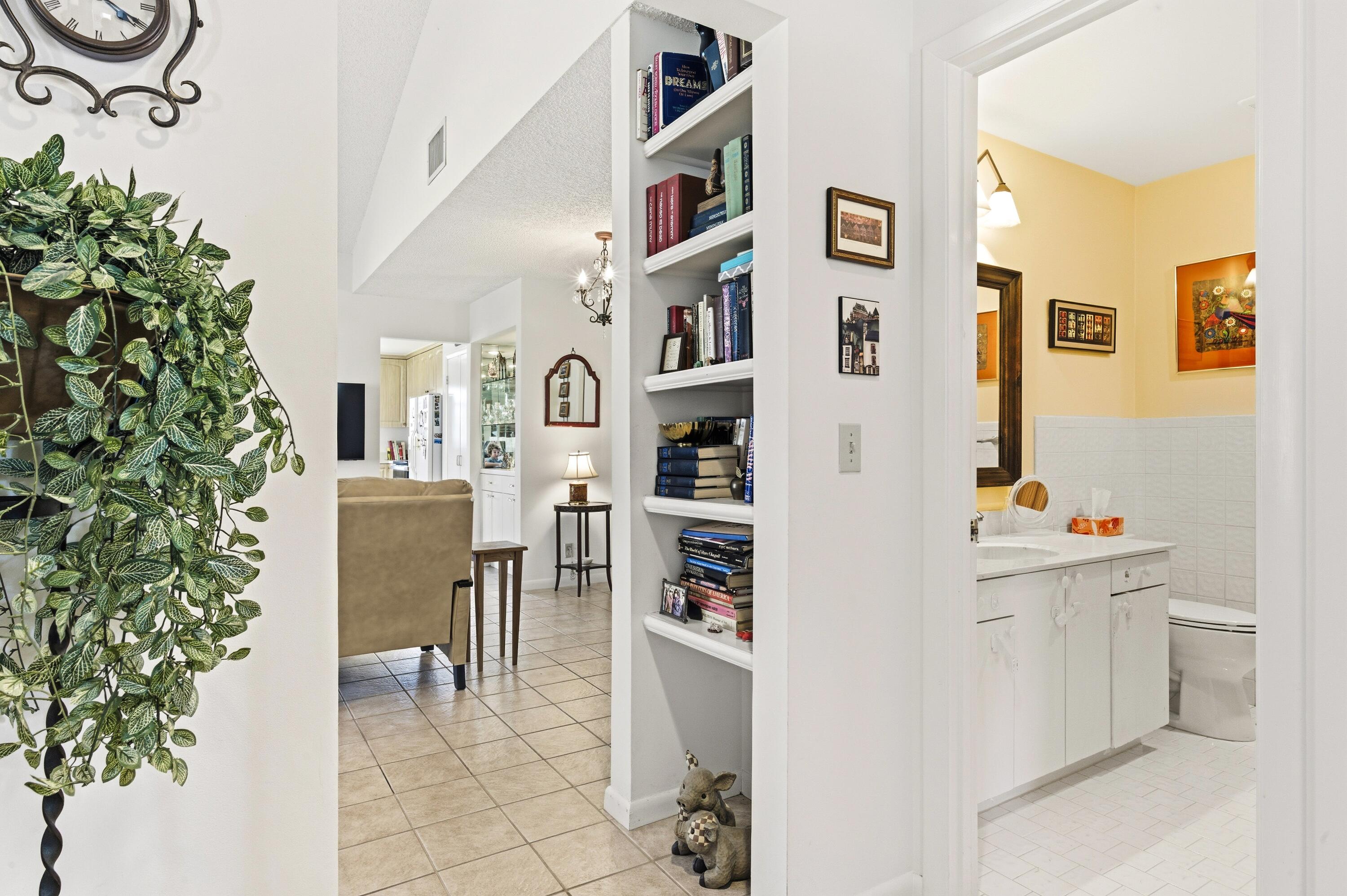 2669 SW Egret Pond Circle