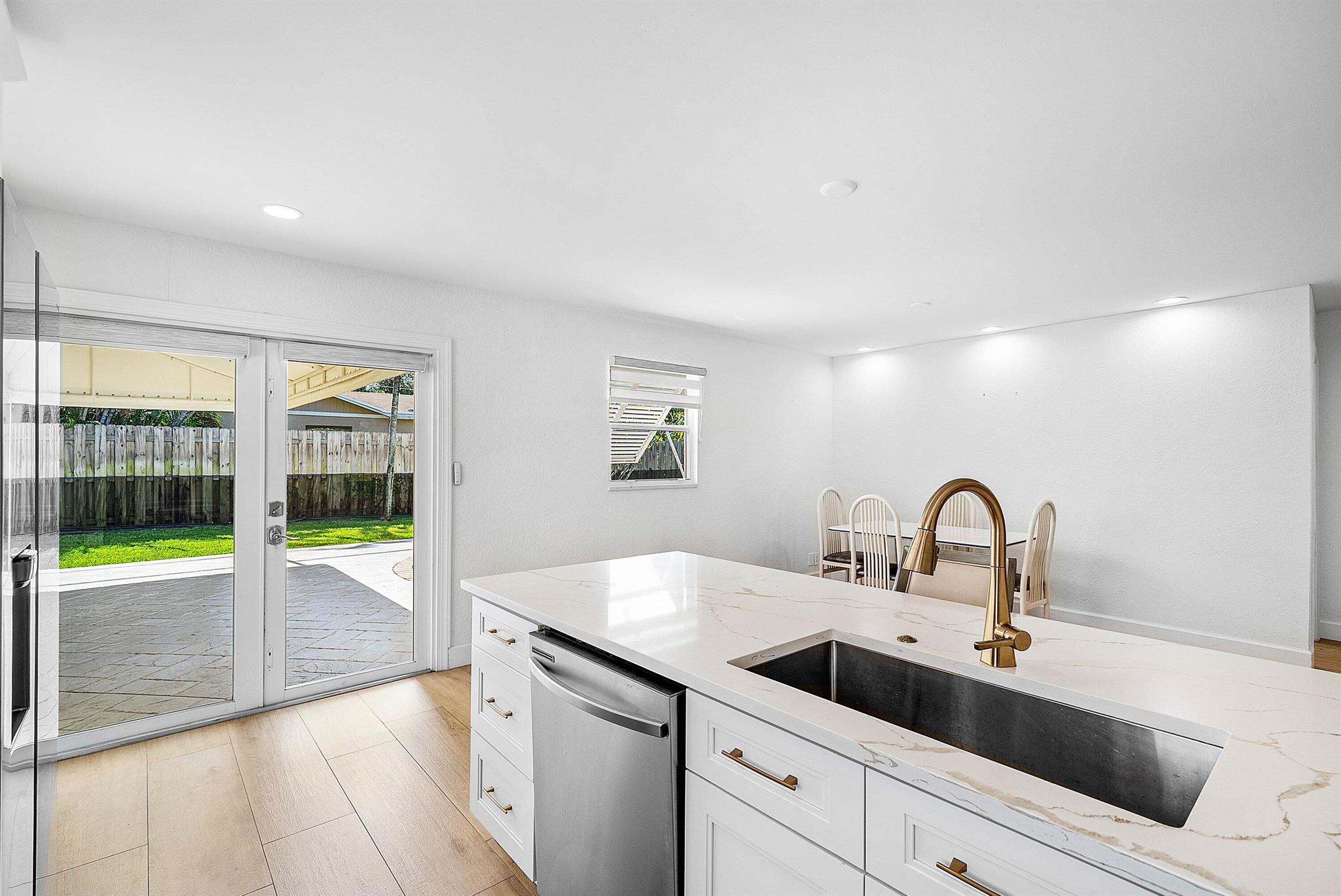 Tropic Palms - Residential